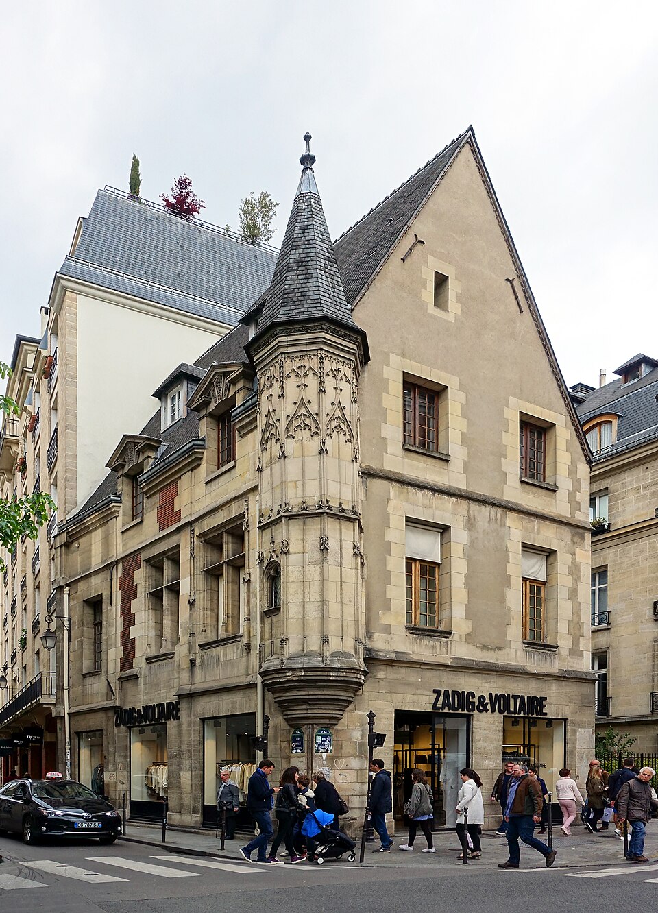 Stroll through Le Marais